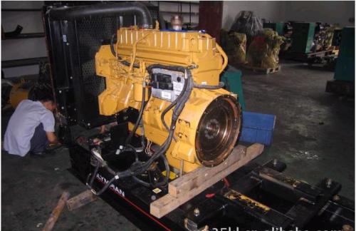 聊城柴油发电机维修_COPY